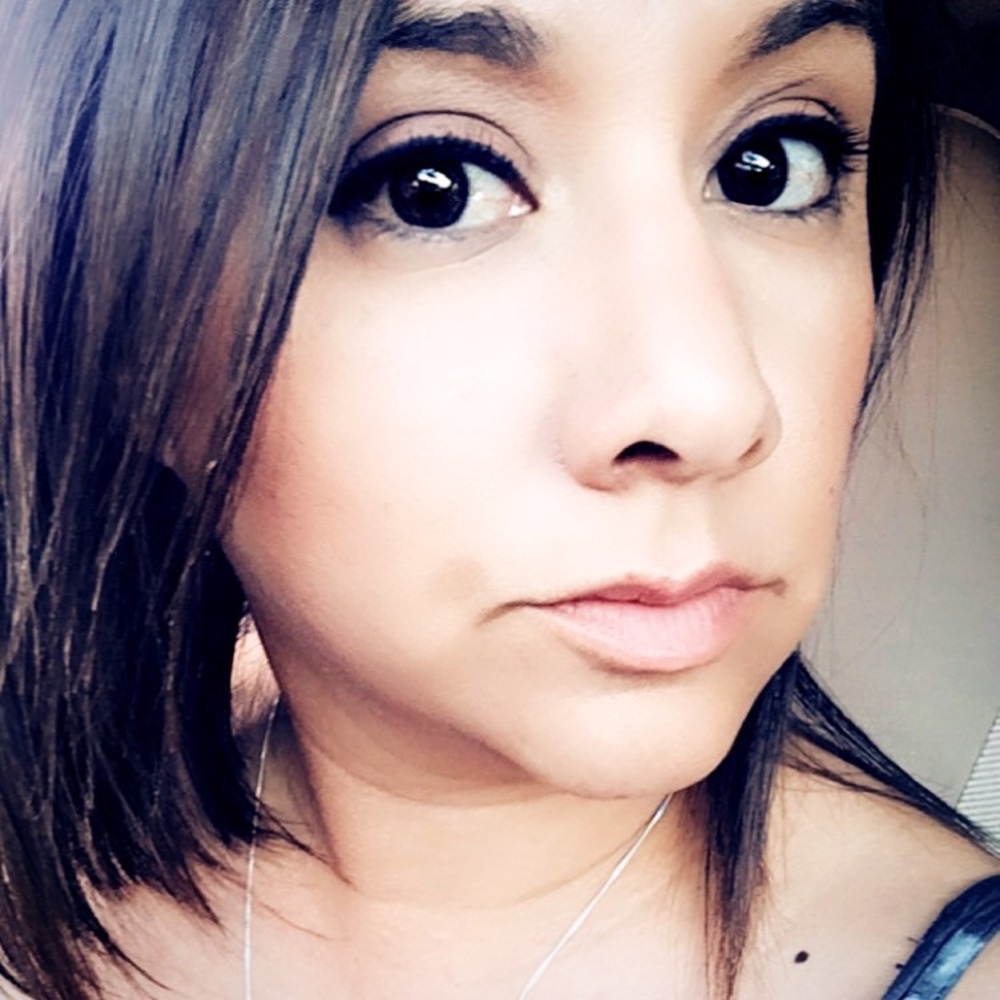 Meet your Posher, Vickie